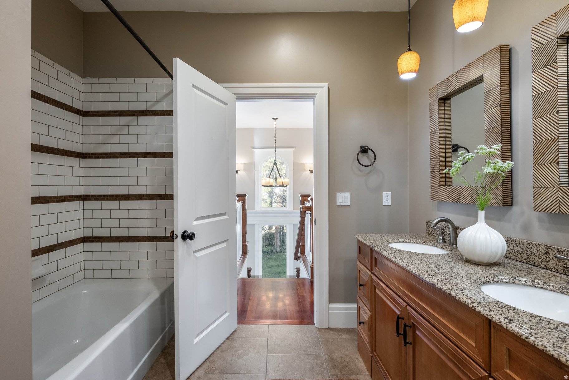 AVENUES - Residential