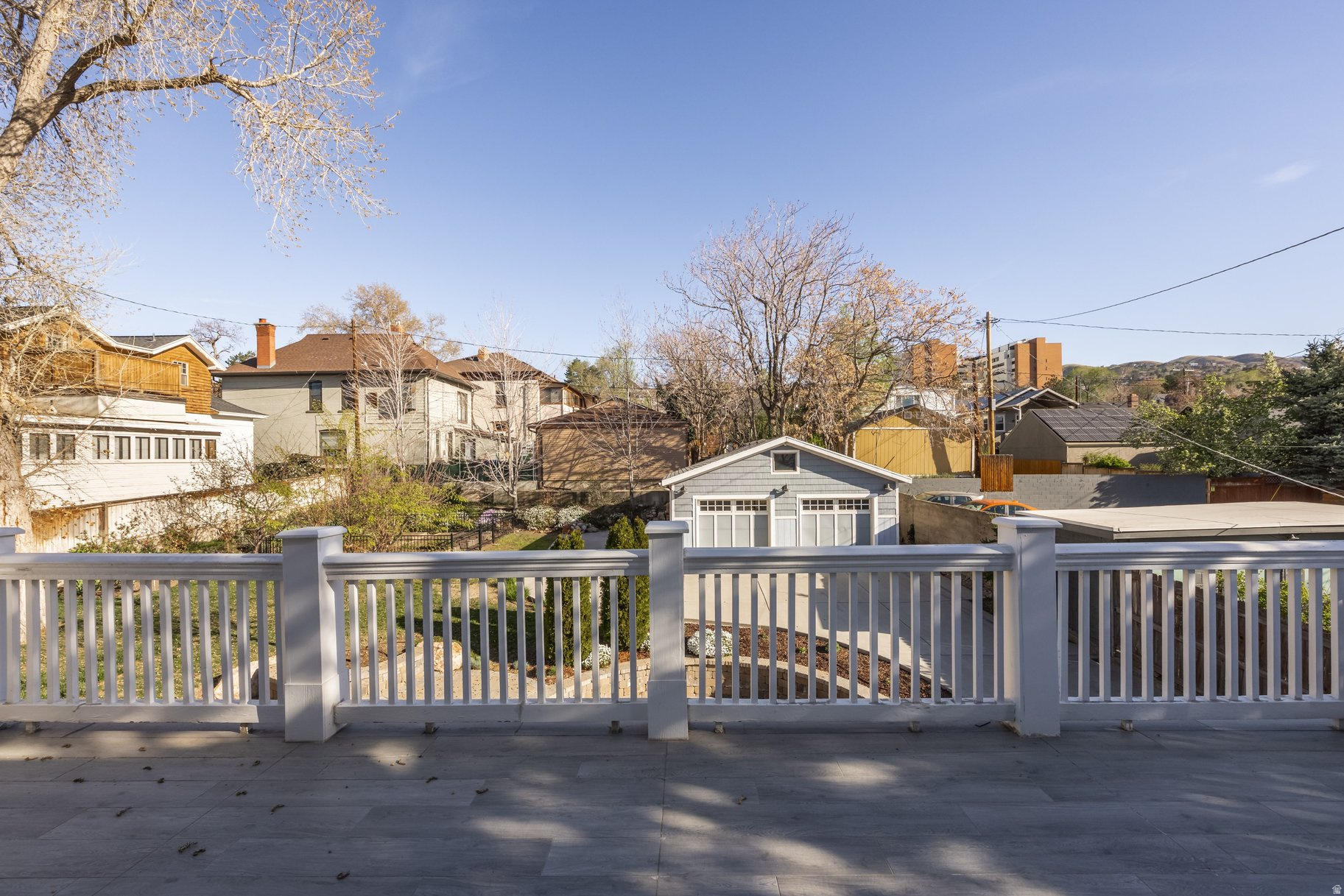 AVENUES - Residential