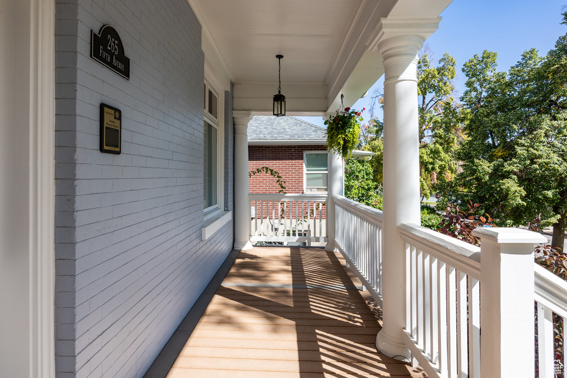 AVENUES - Residential