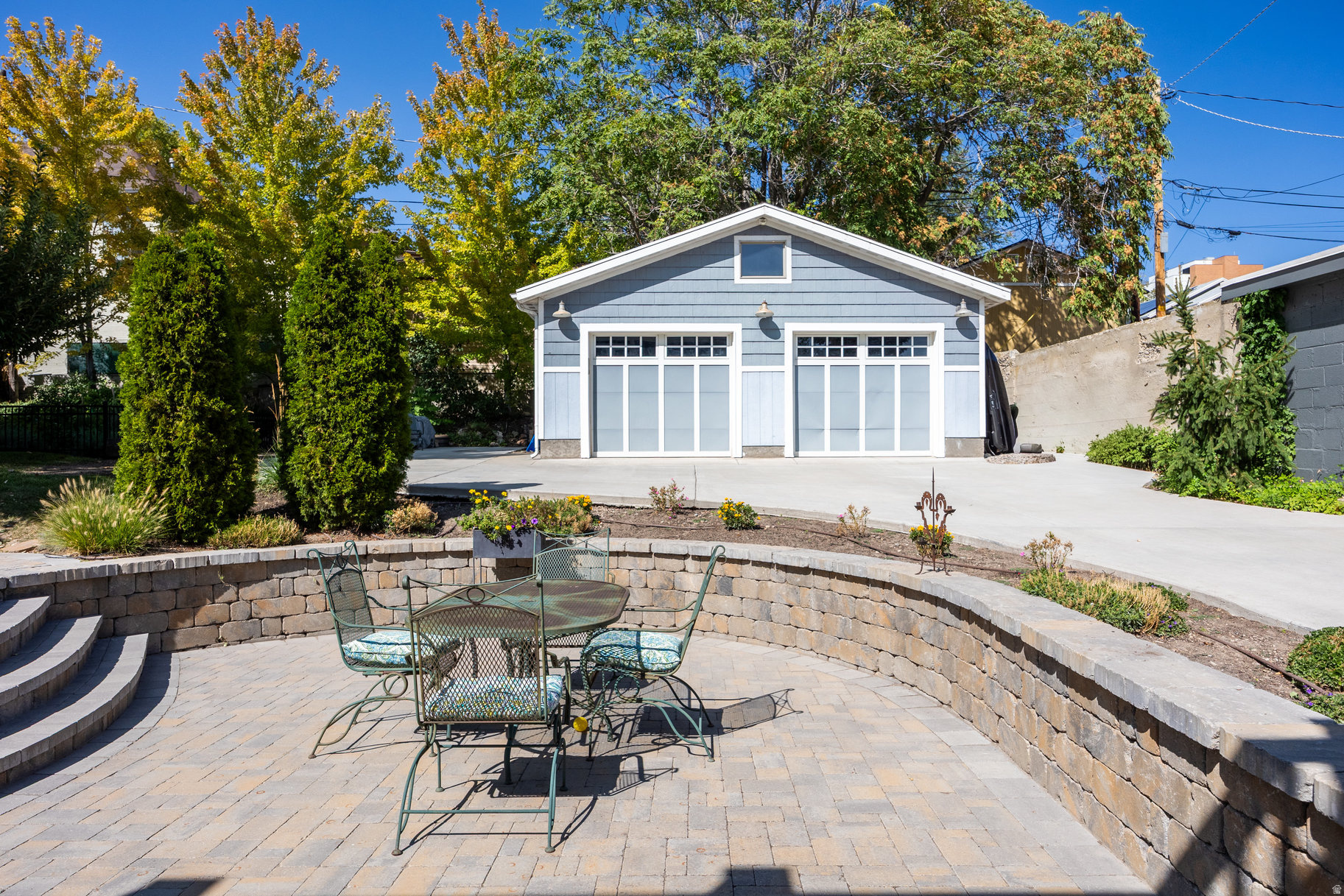 AVENUES - Residential