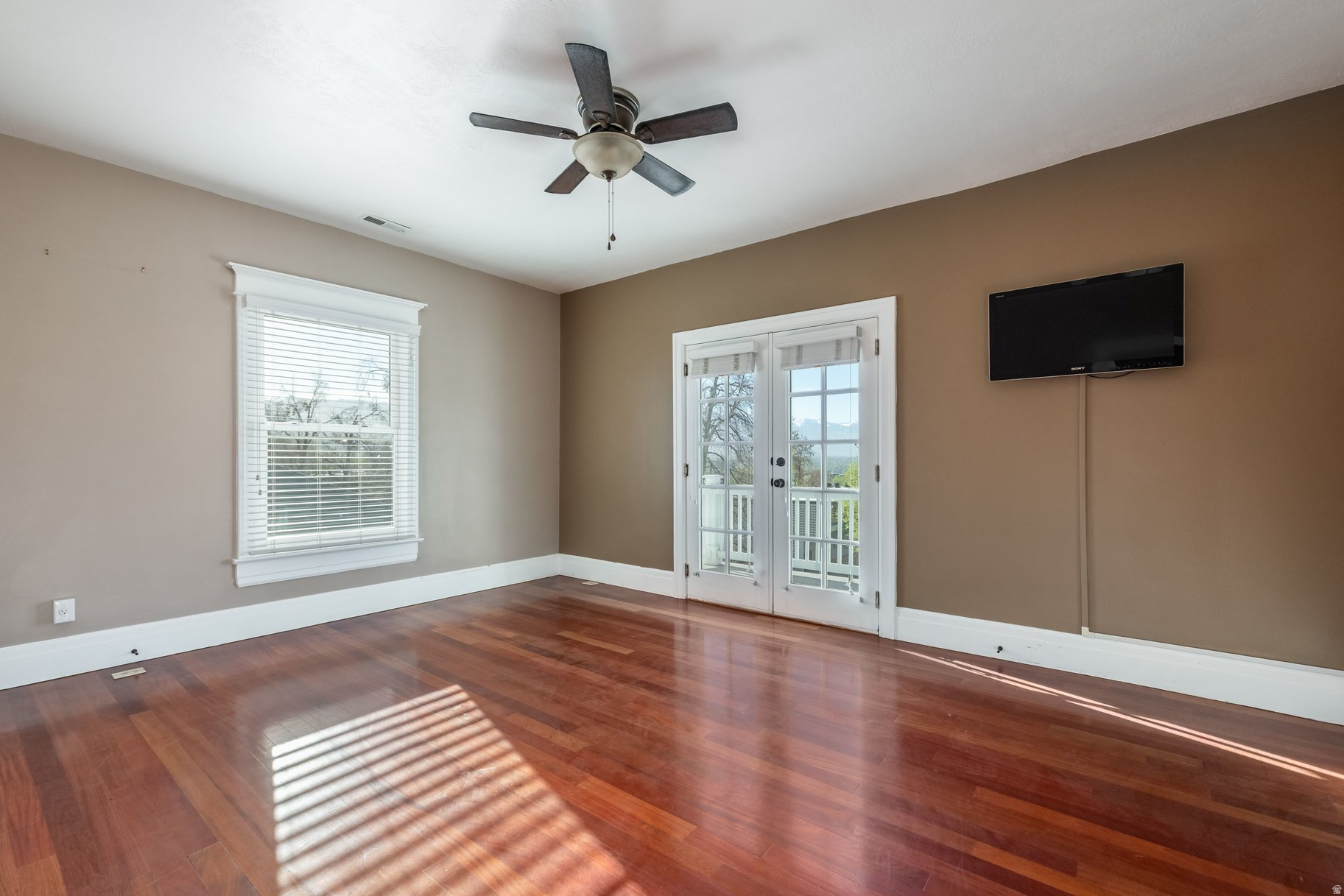 AVENUES - Residential