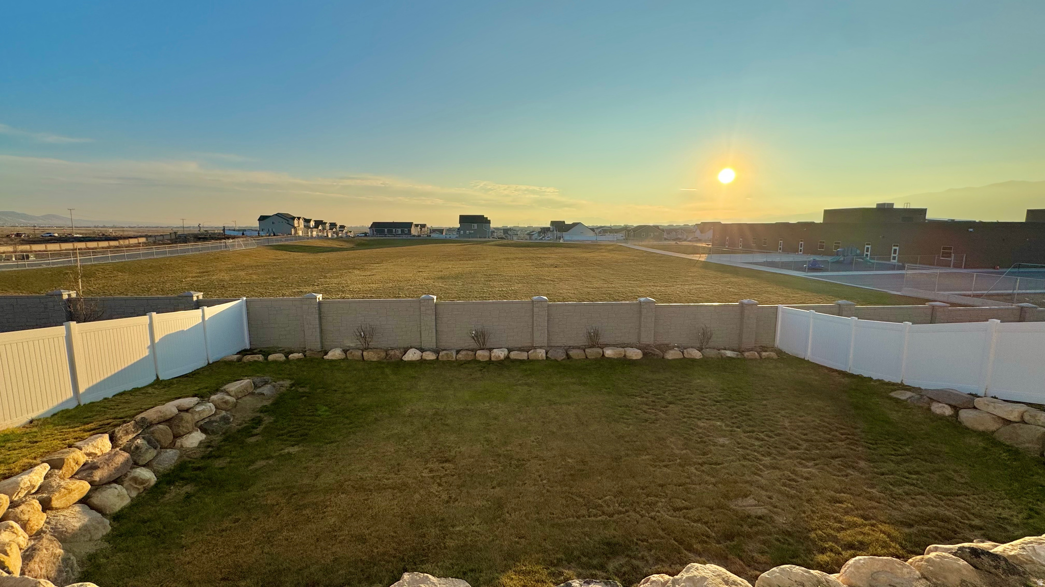 OVERLAND - Residential