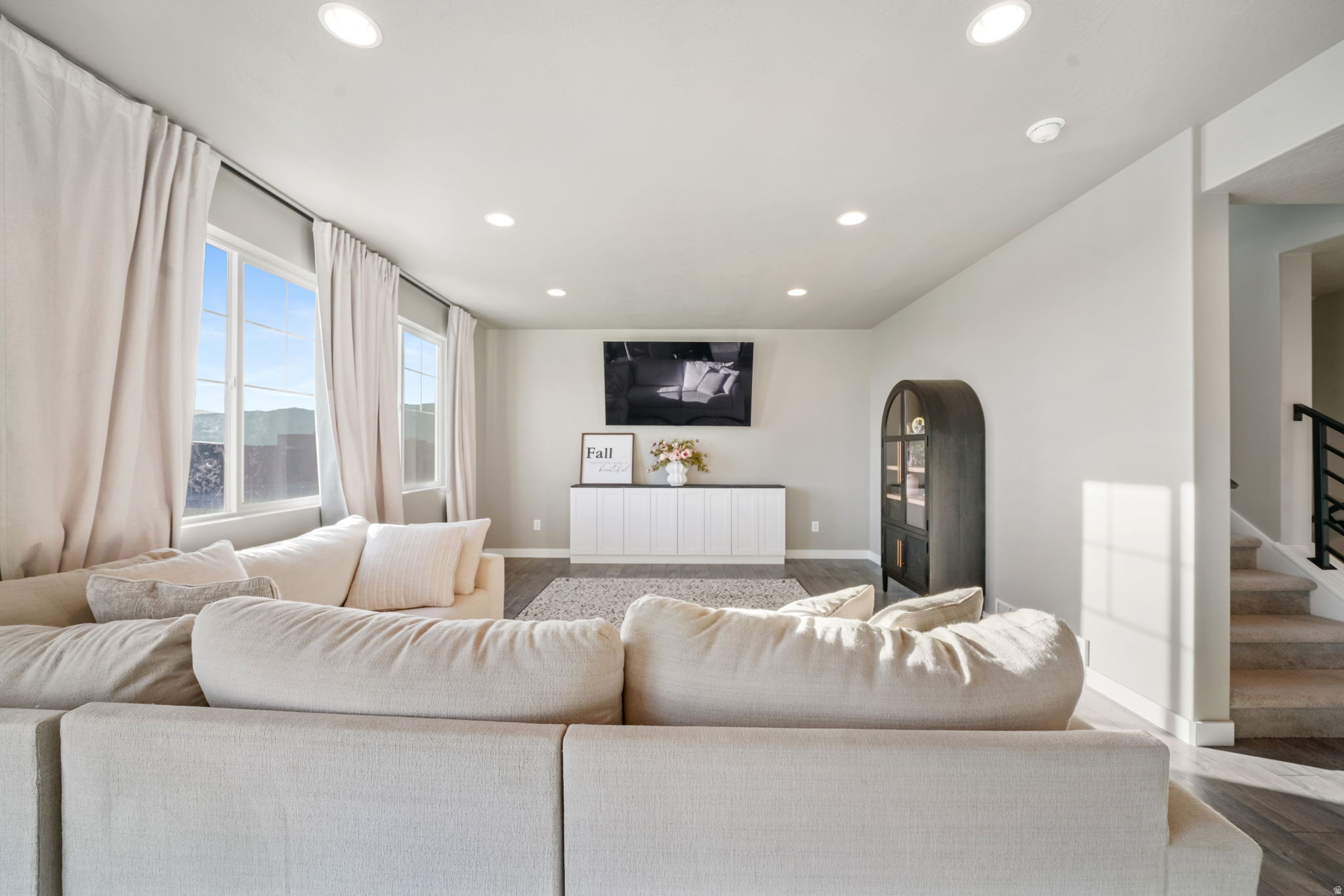 OVERLAND - Residential