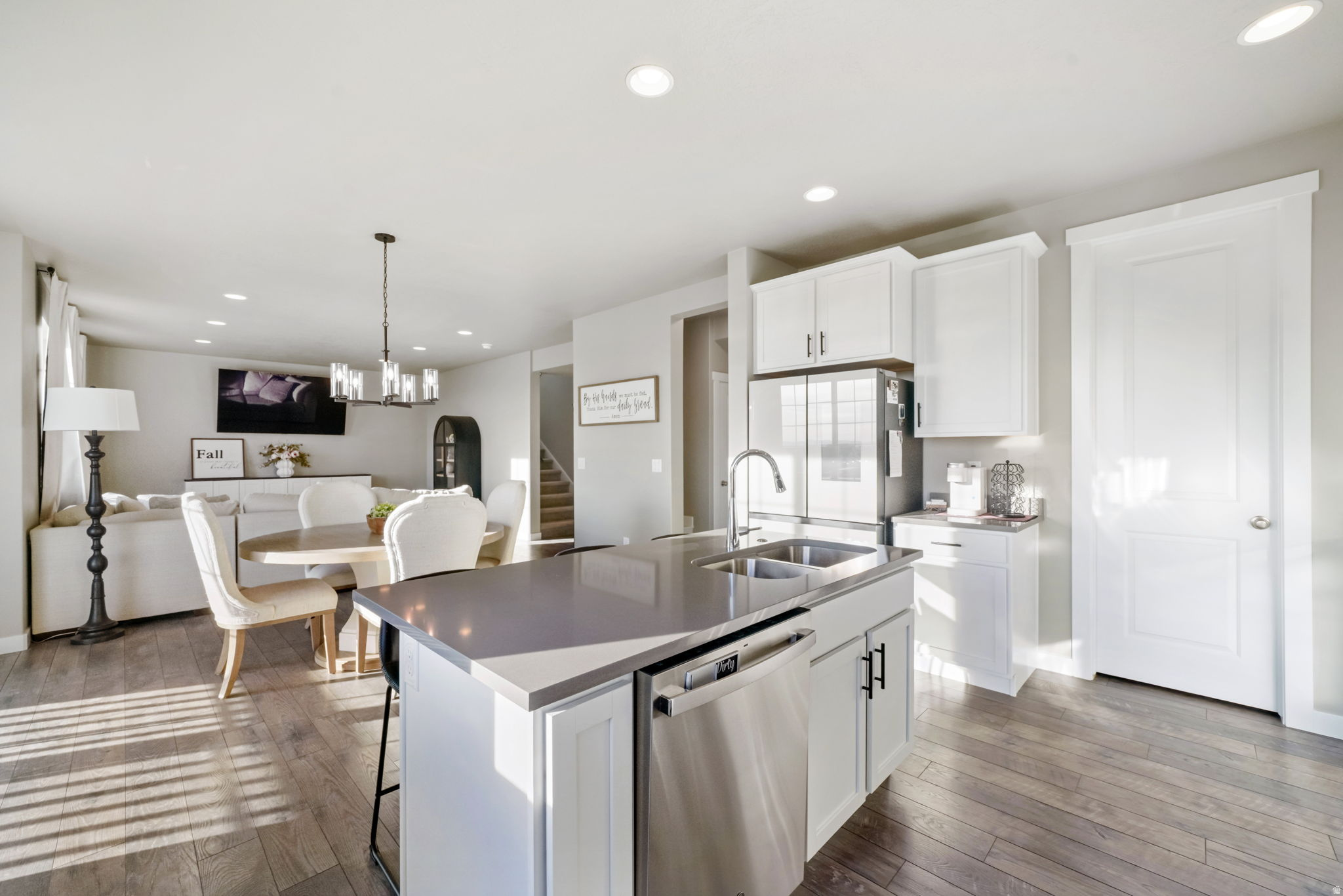 OVERLAND - Residential