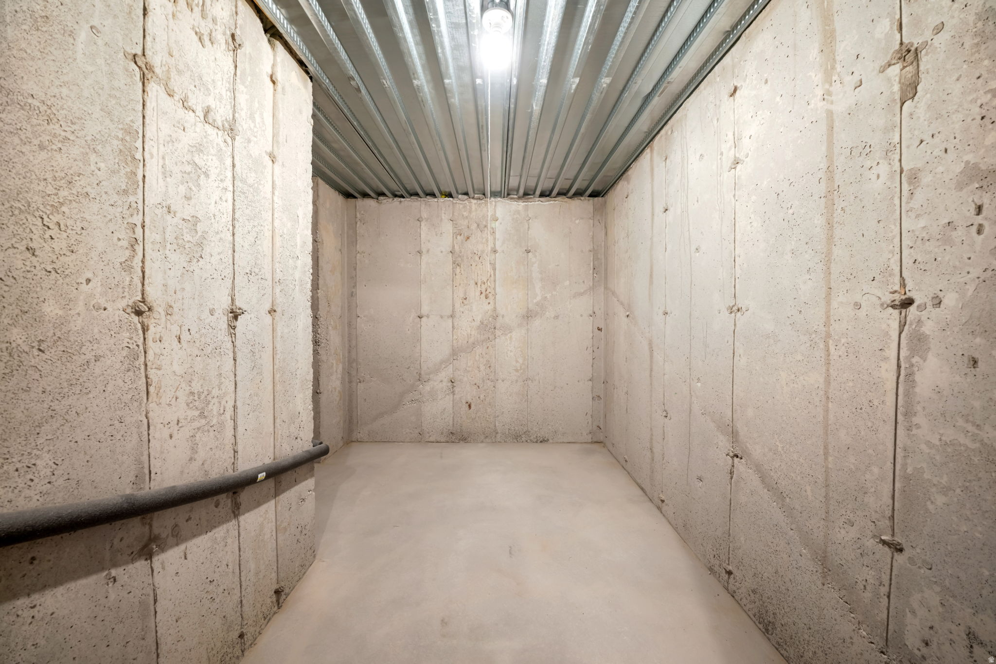 OVERLAND - Residential