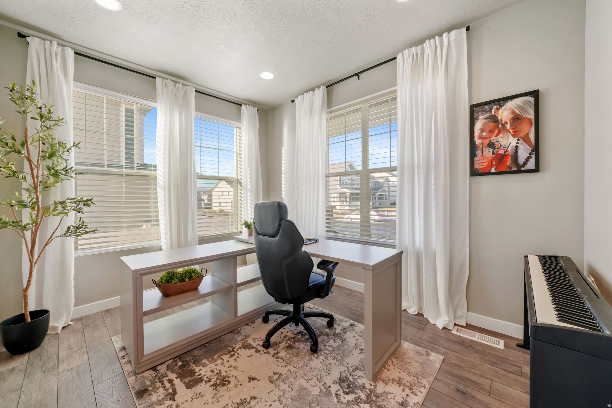 OVERLAND - Residential