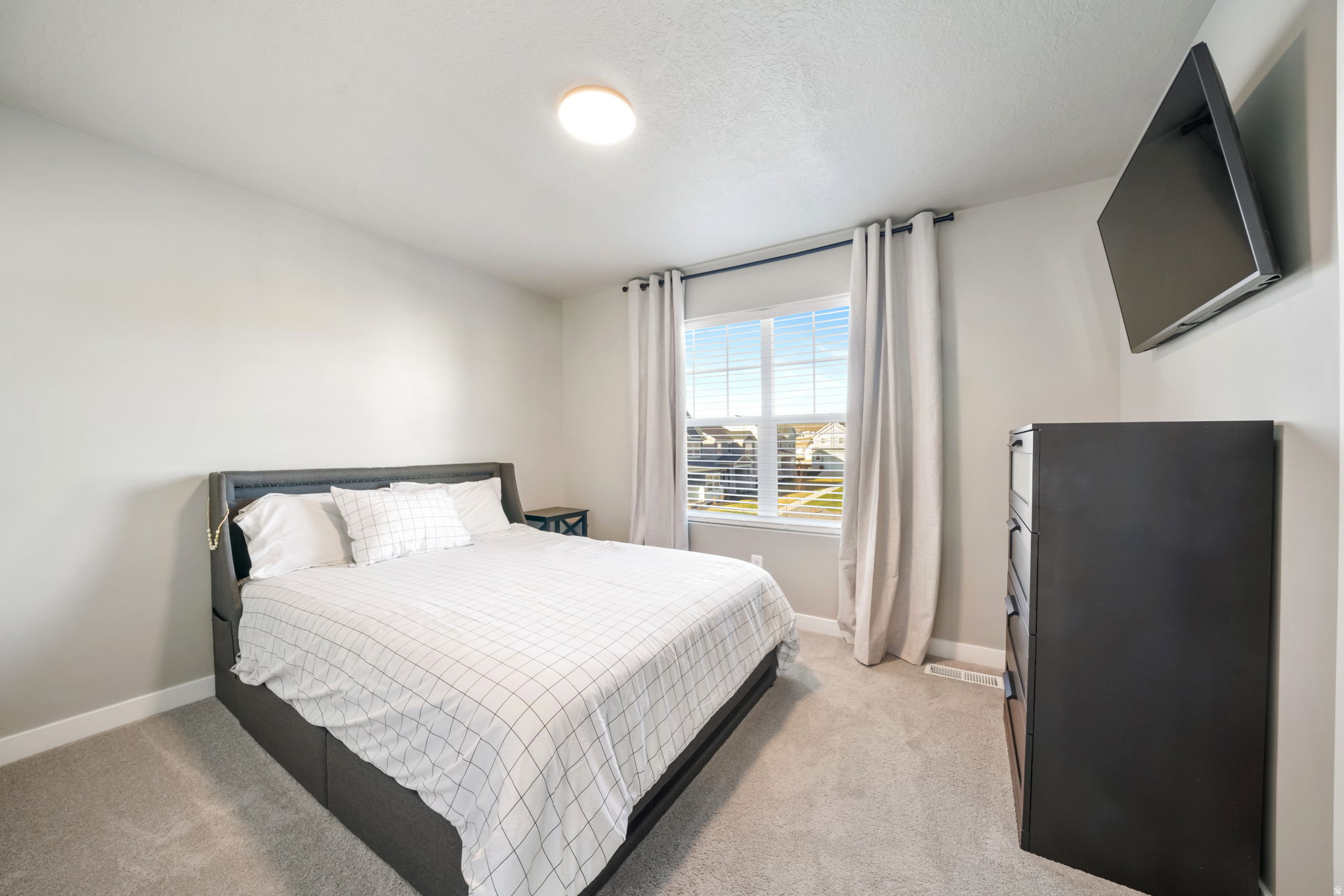 OVERLAND - Residential