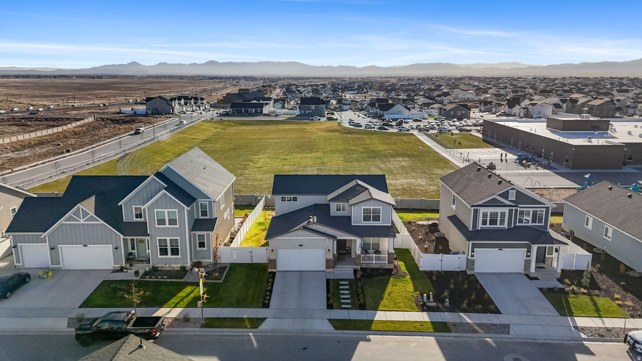 OVERLAND - Residential