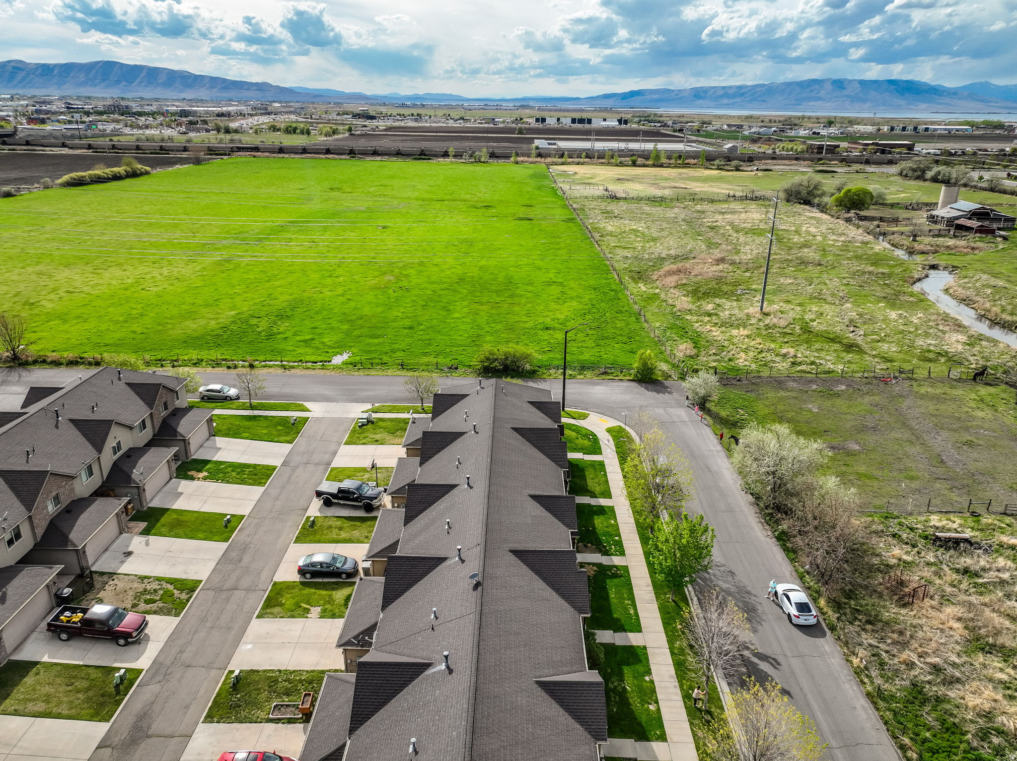 RIVER PARK WEST - Residential