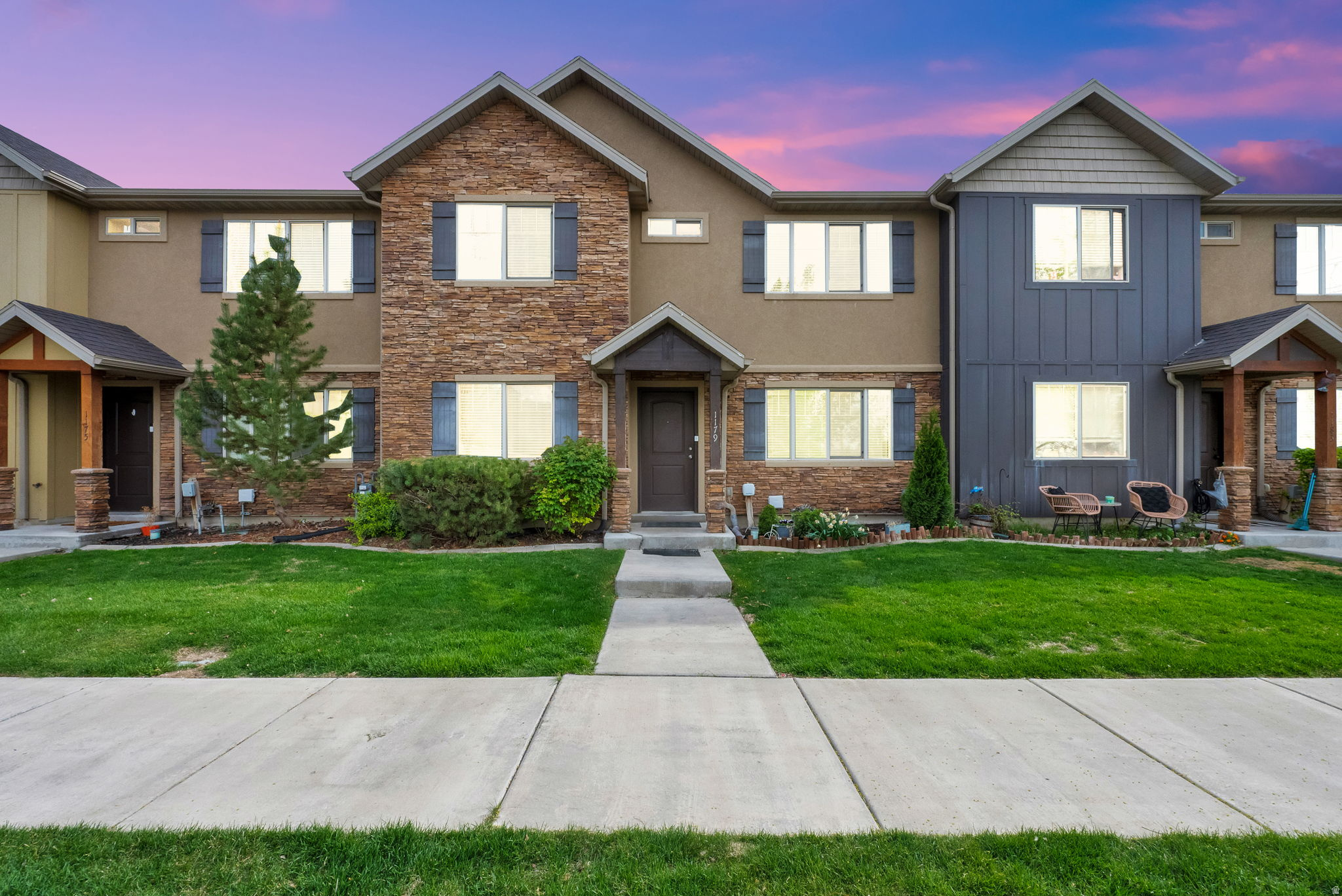 RIVER PARK WEST - Residential