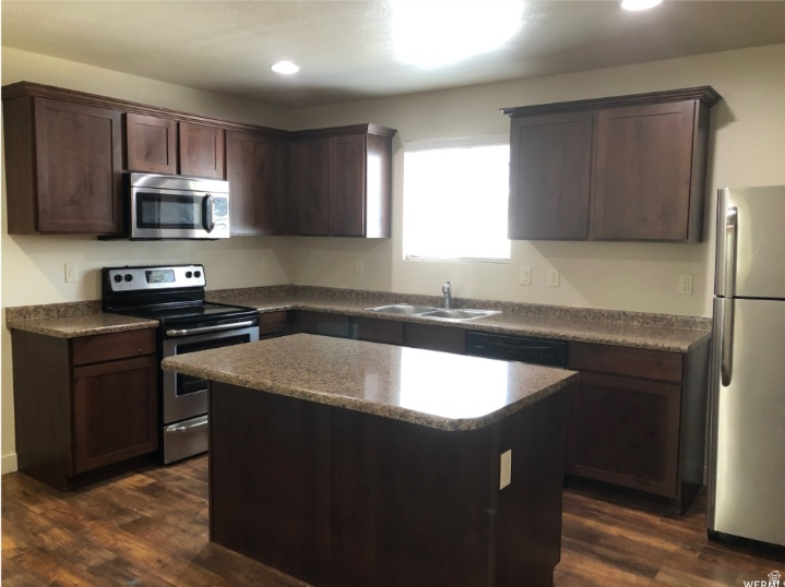 EDGEWATER AT GENEVA - Residential