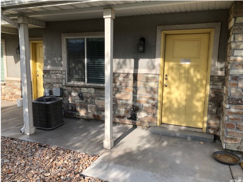 Photo of 204 N 750 E, Vineyard, UT 84059 (MLS # 2150149)