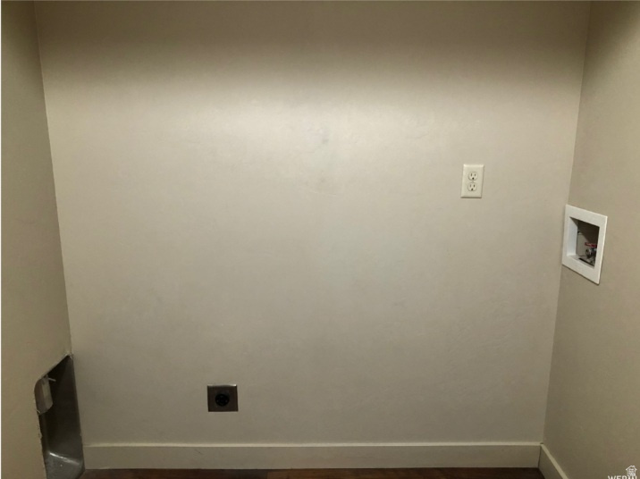 EDGEWATER AT GENEVA - Residential