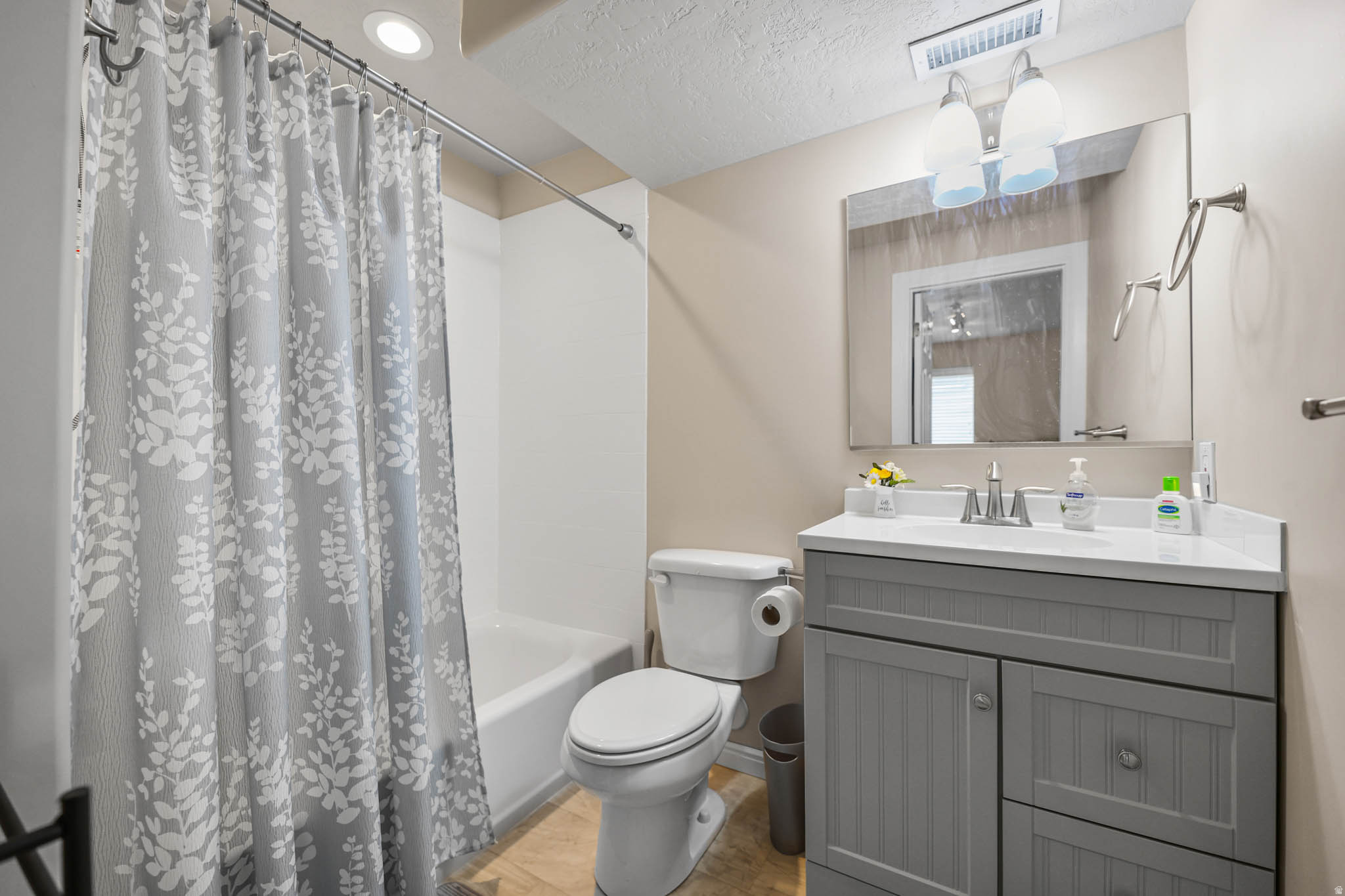 WHITE PINES PHASE 4 - Residential