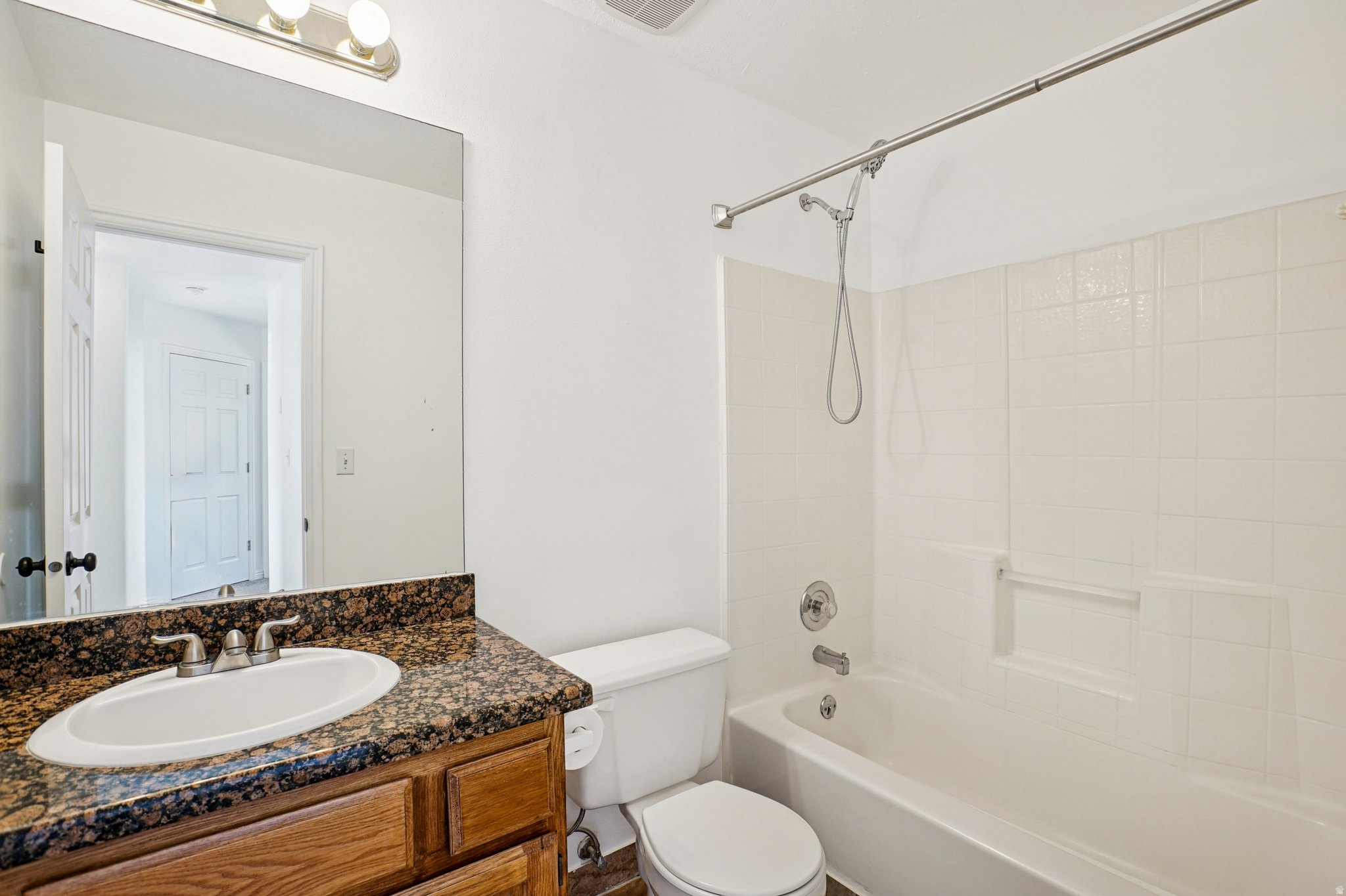 FLONETTE - Residential Income