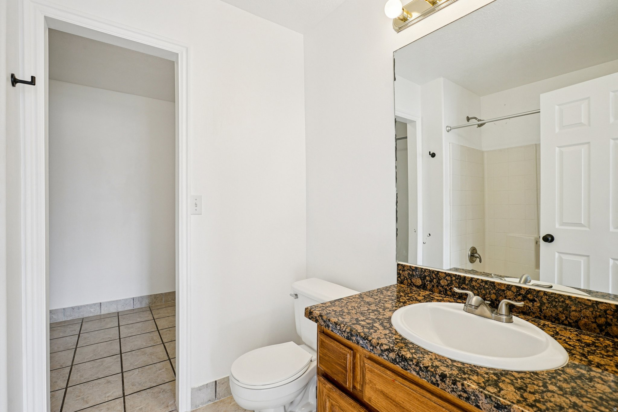 FLONETTE - Residential Income