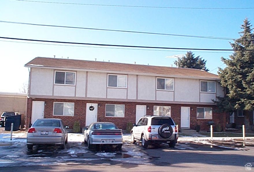 CLOSE TO BYU.  GREAT INVESTMENT.  PROPERTY IS CURRENTLY VACANT.  MOVE IN READY.  DUE TO HIGH AMOUNT 0F RENTALS IN COMPLEX HOME CANNOT GO FHA OR VA