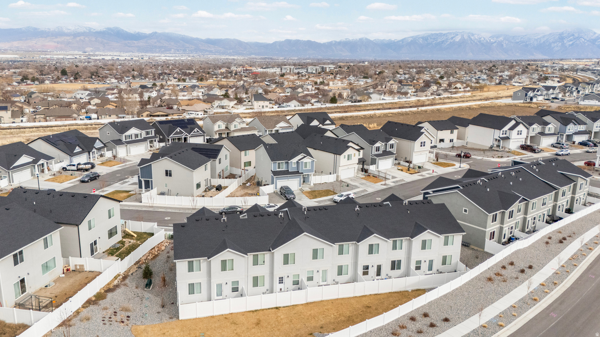 LITTLE VALLEY GATEWAY - Residential