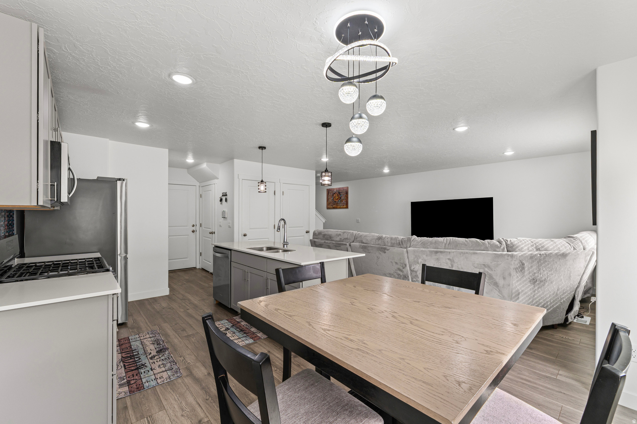 LITTLE VALLEY GATEWAY - Residential