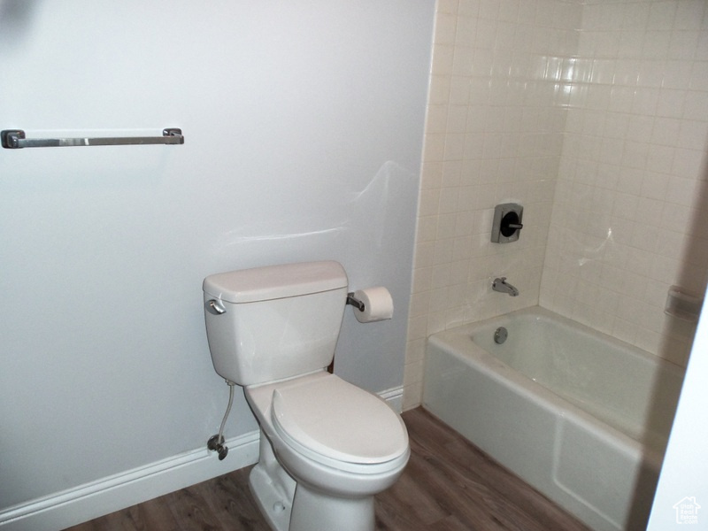 AMERICAN TOWERS - Residential Lease