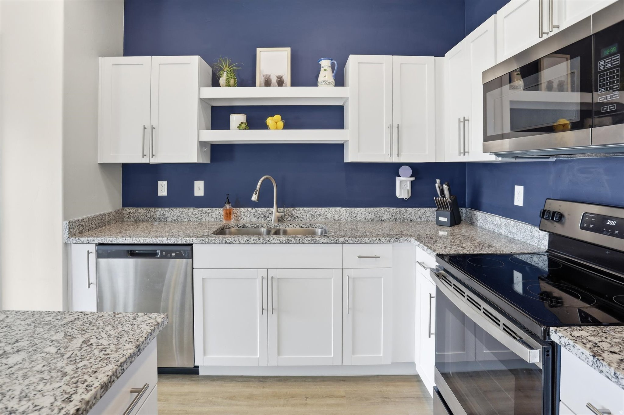 GLEN HOLLOW - Residential