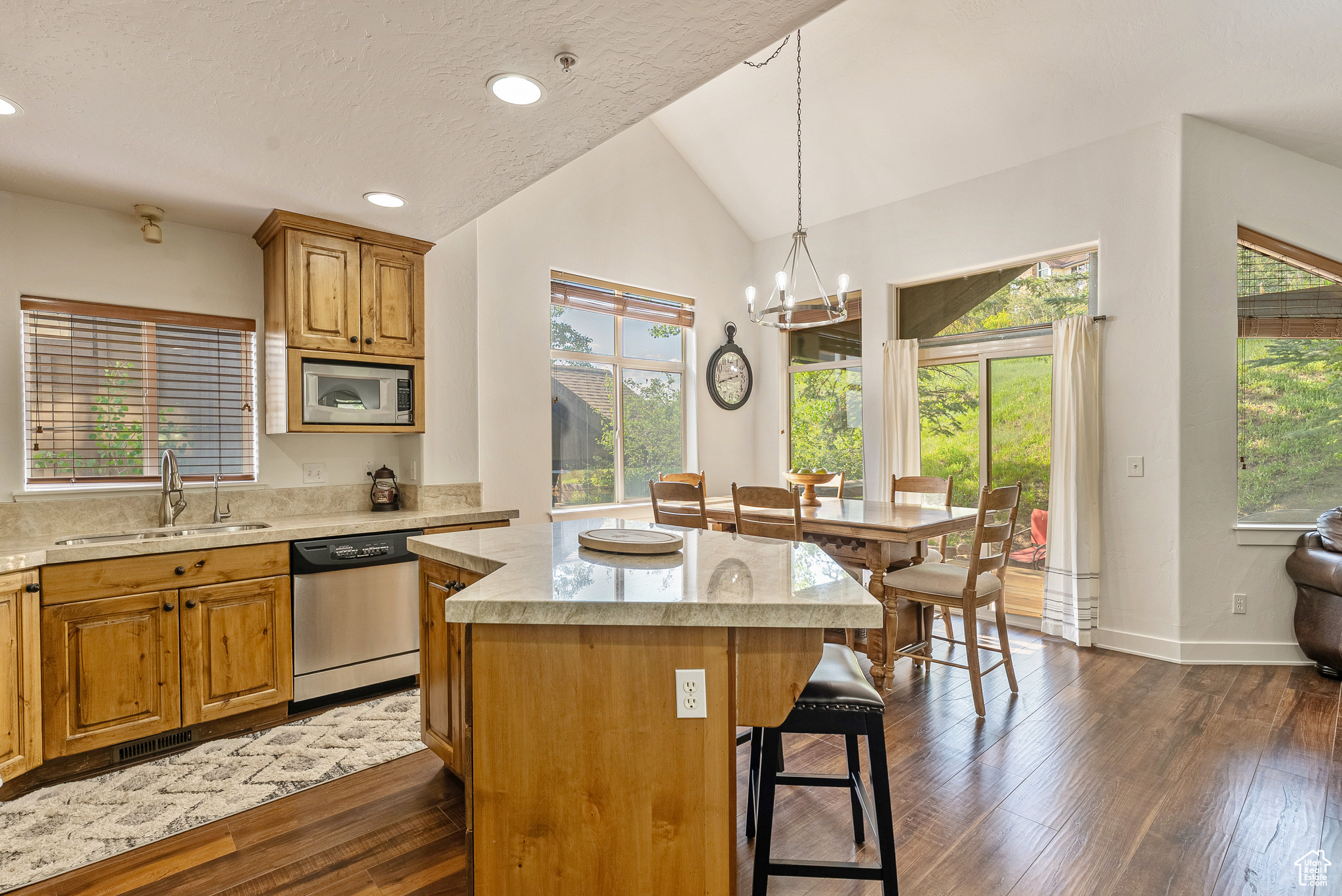 THE COVE @ SUN PEAK - Residential