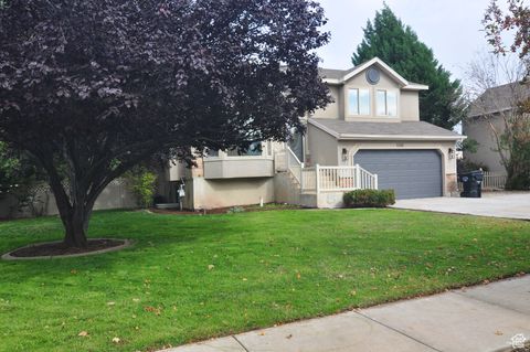 Tiny photo for 1242 W 1075 N, Clinton, UT 84015 (MLS # 2119619)