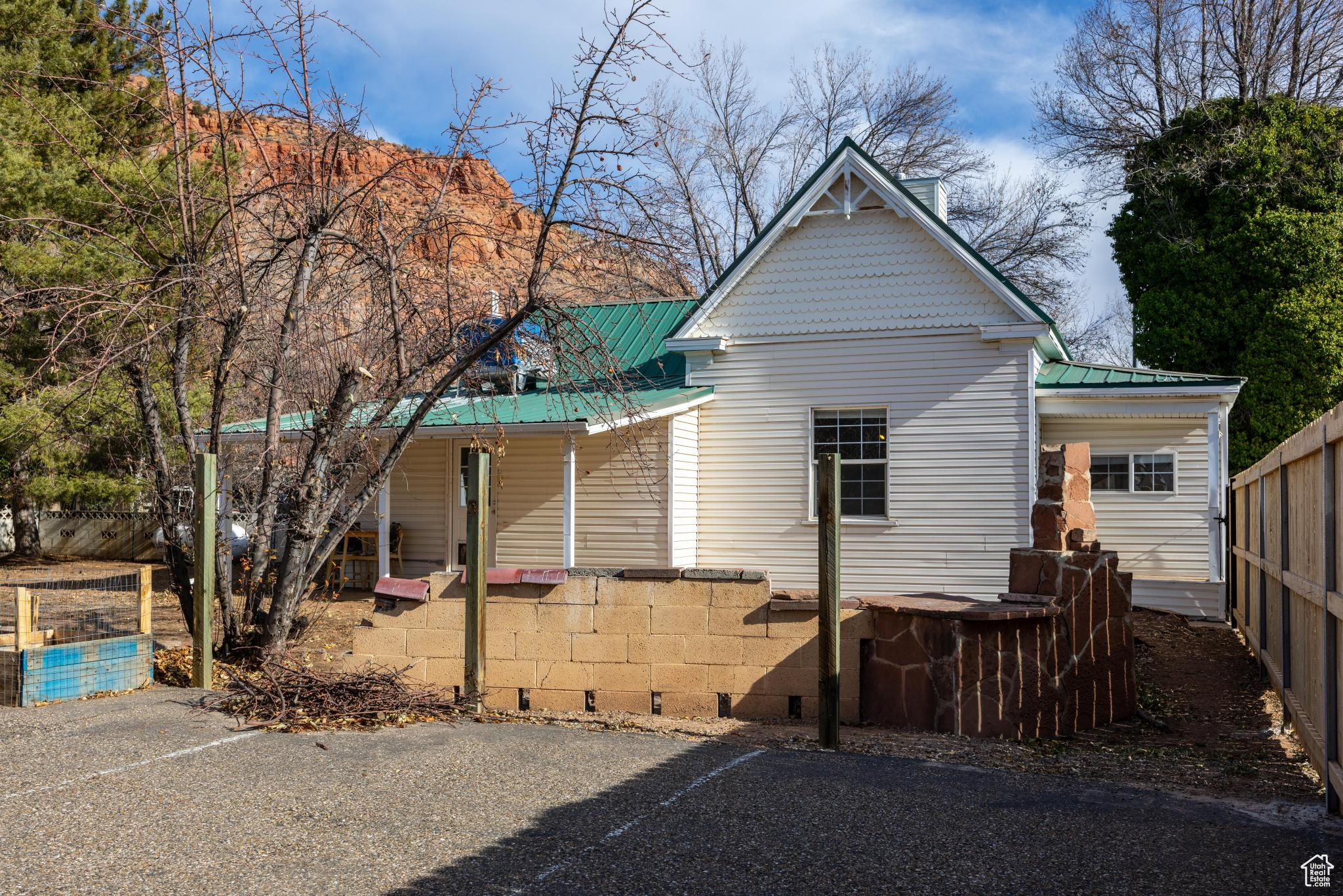 311 N 300, Kanab, Utah image 28