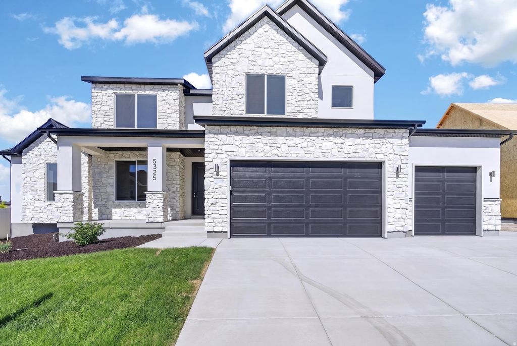 Photo of 5325 N HONEY SUCKLE WAY, Eagle Mountain, UT 84005 (MLS # 2171977)