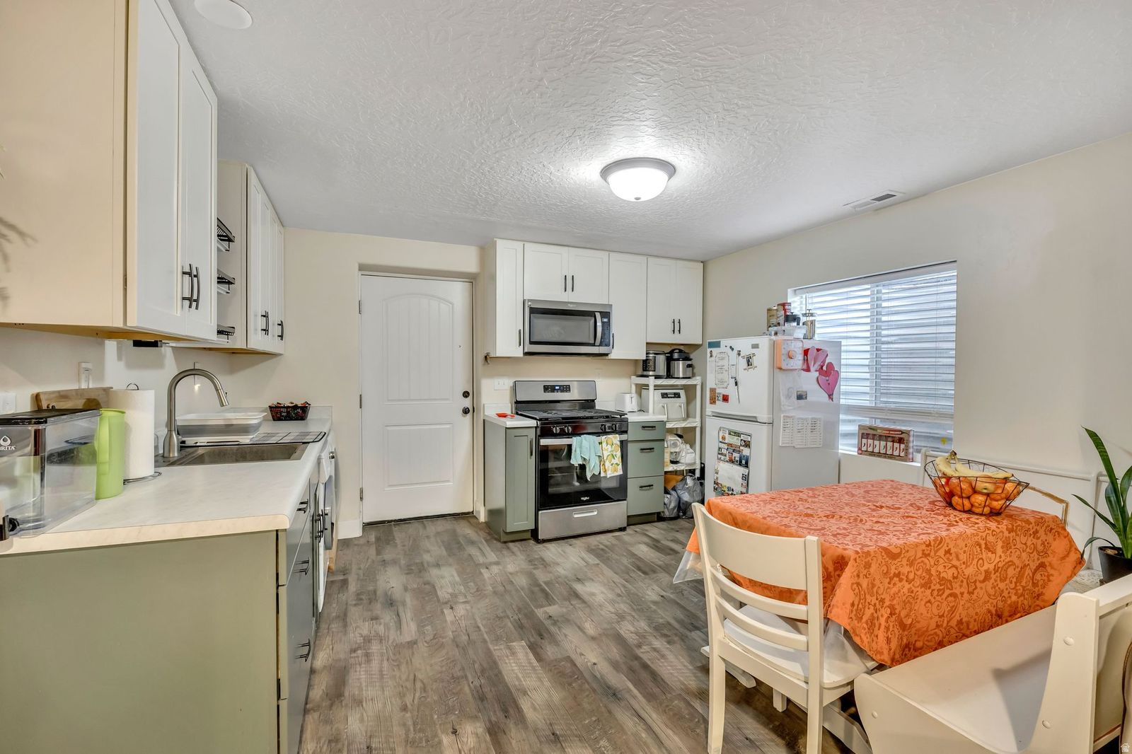 WINEGAR ESTATES - Residential