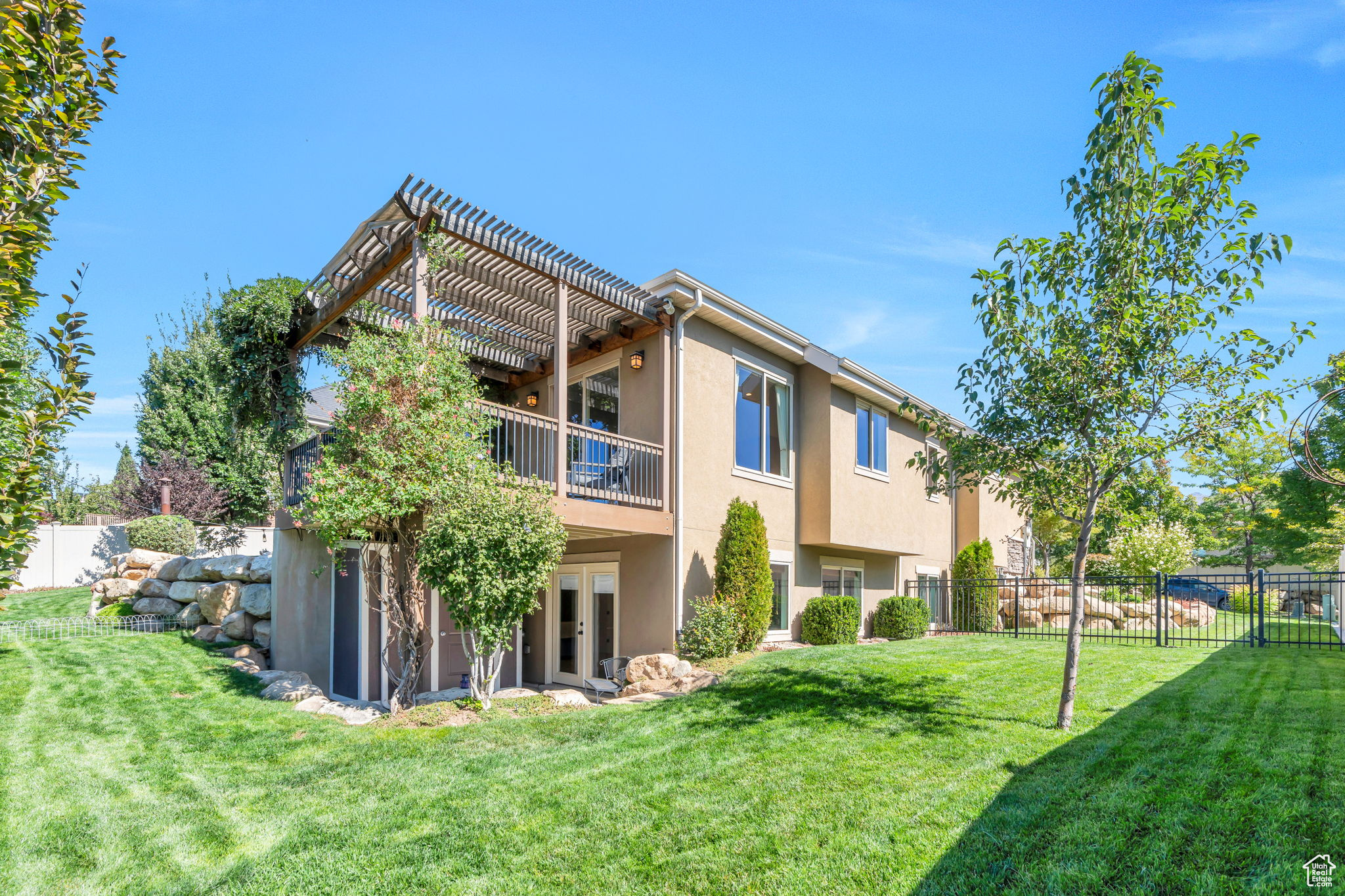 THE CLIFFS - Residential