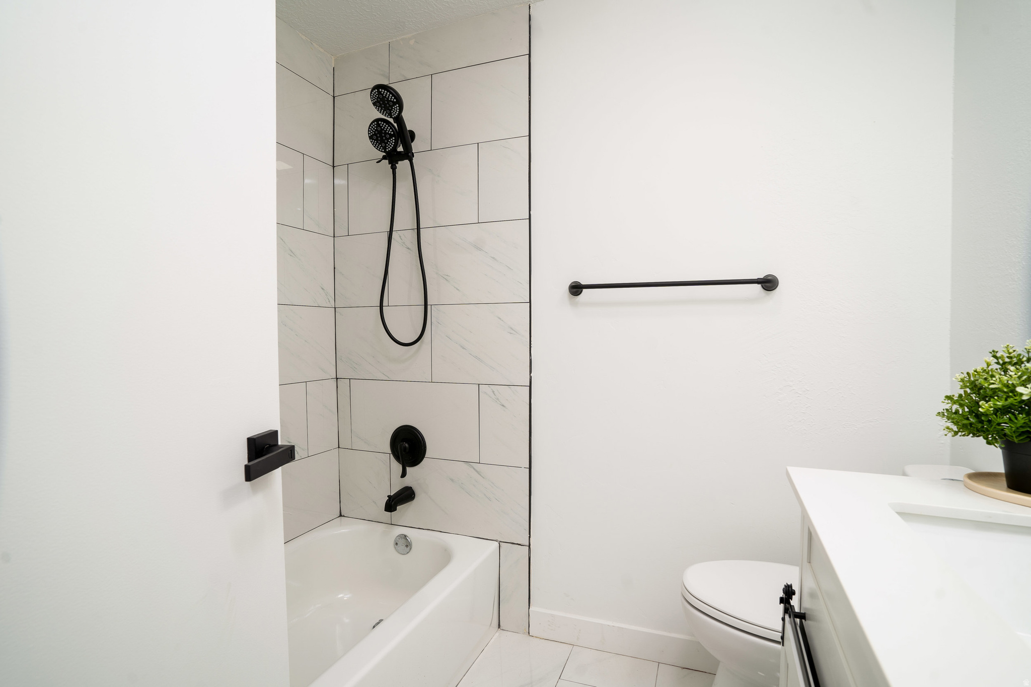 HILLSDALE - Residential