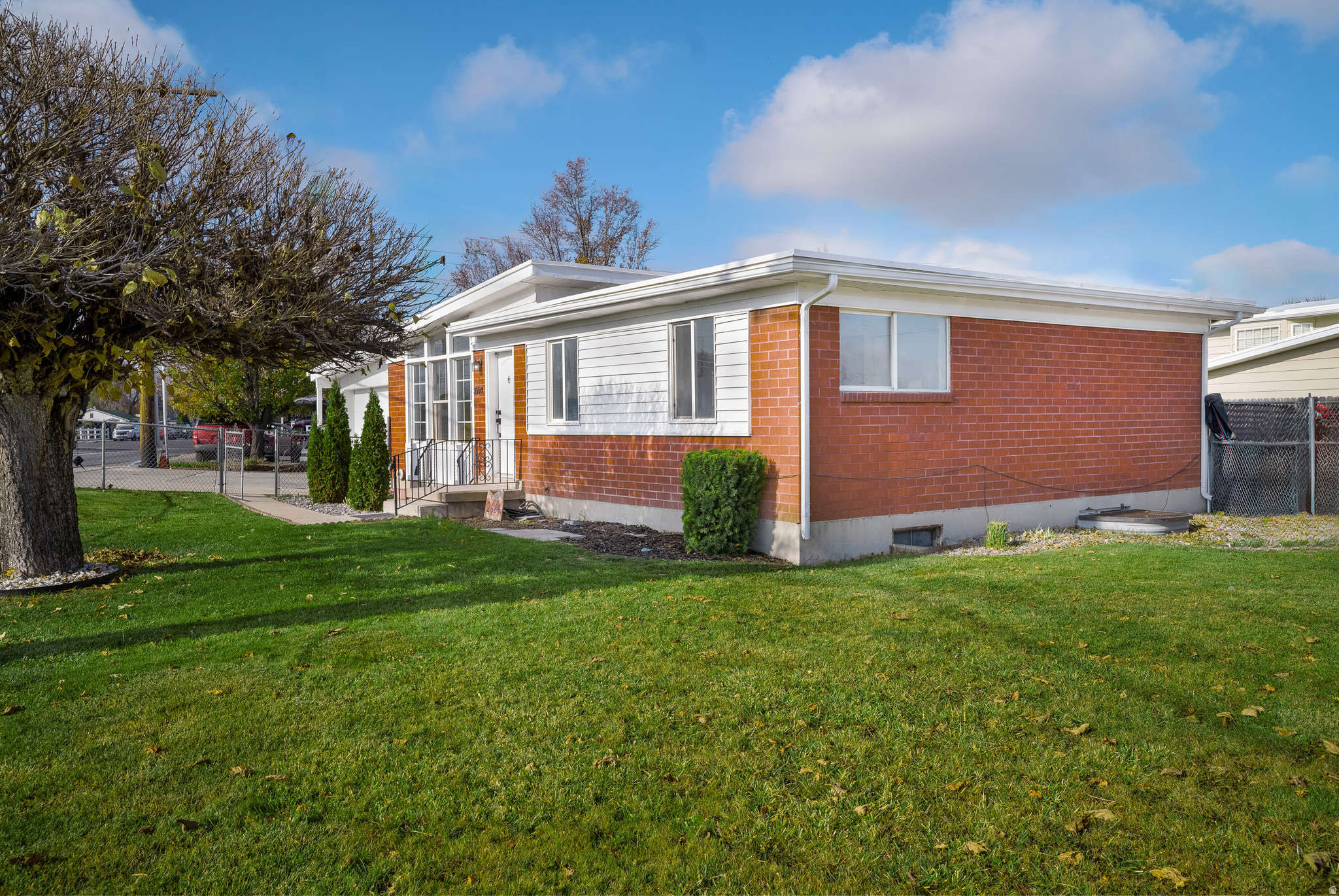 HILLSDALE - Residential