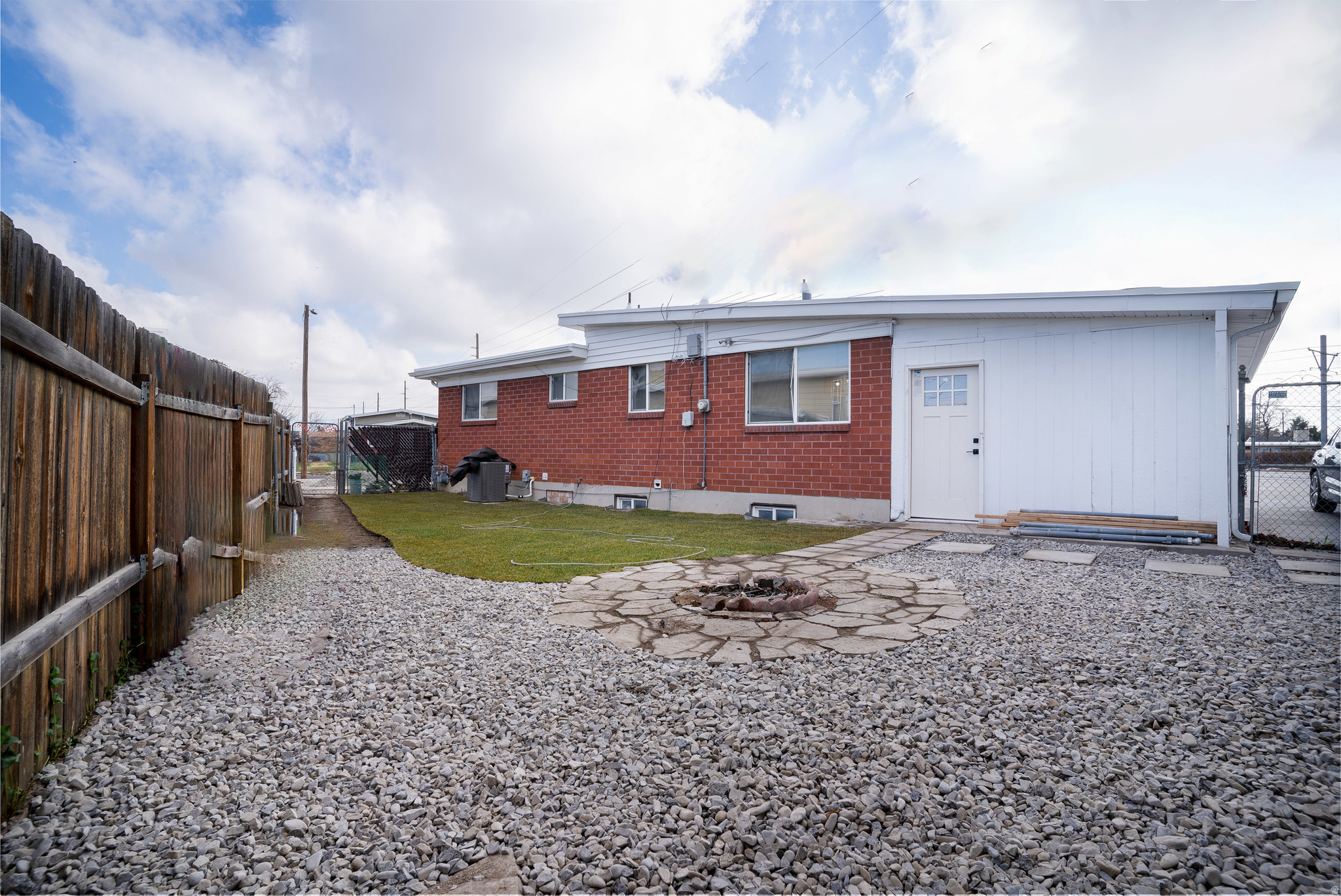 HILLSDALE - Residential