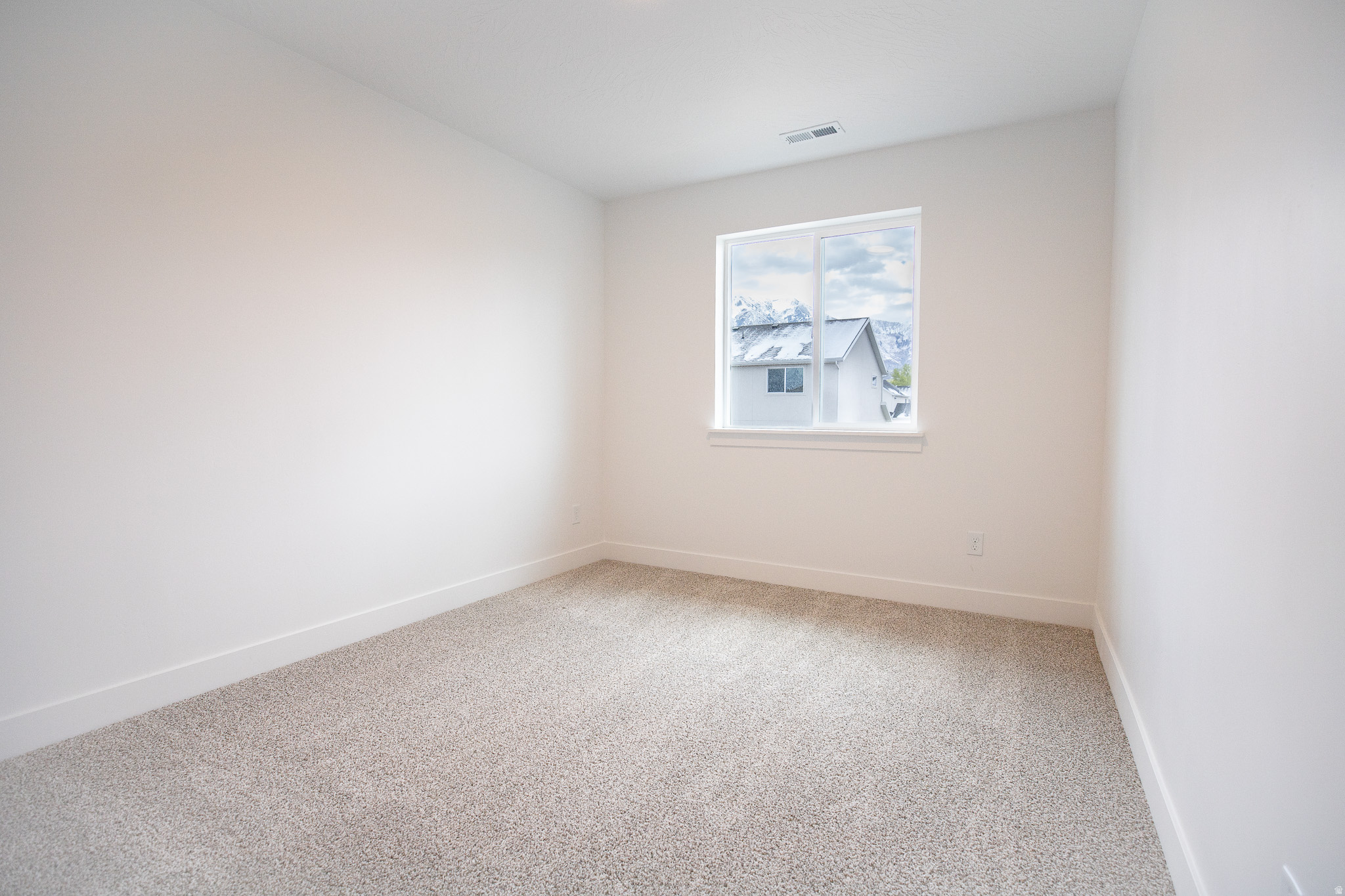 SALEM FIELDS - Residential