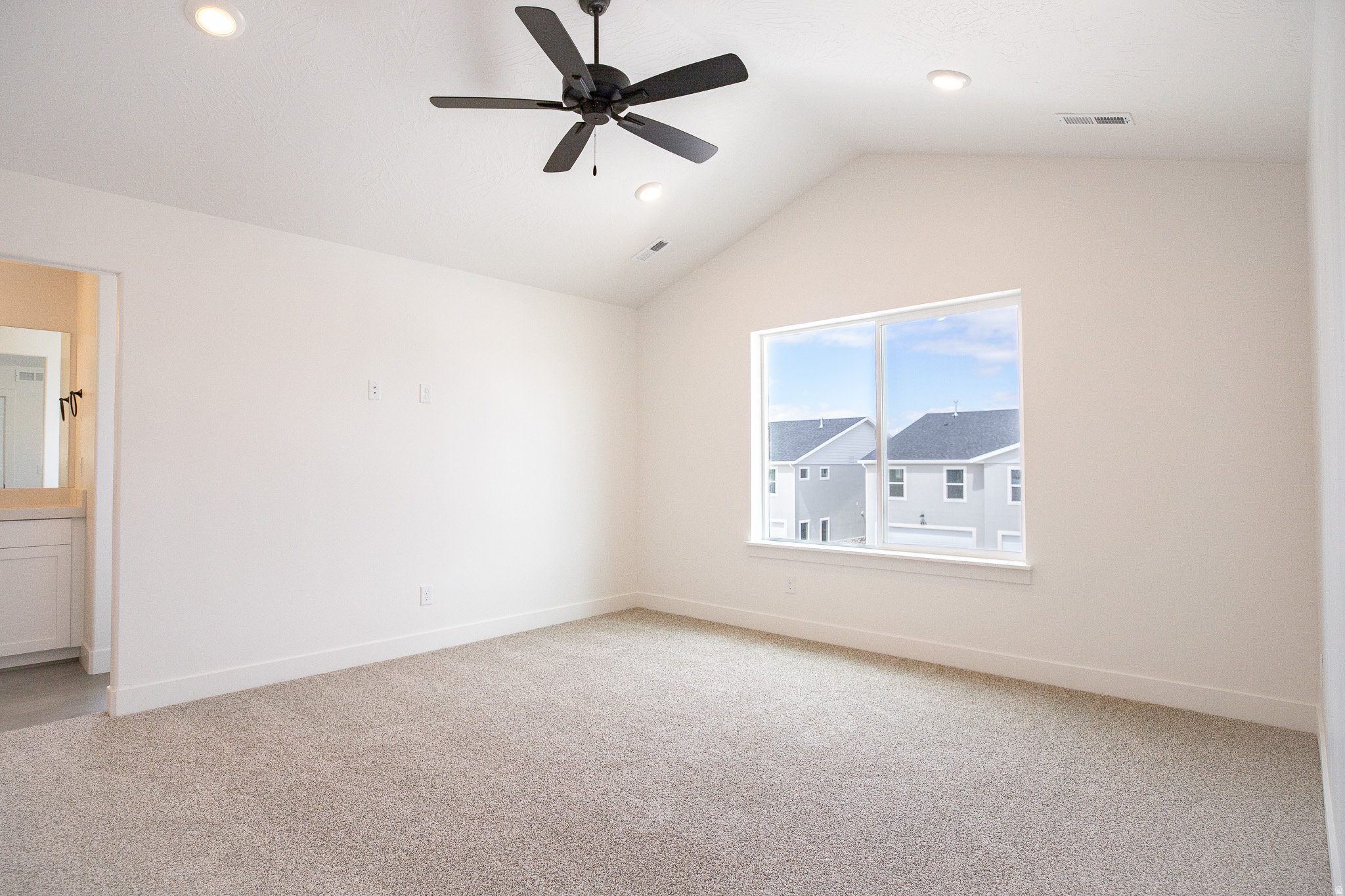 SALEM FIELDS - Residential