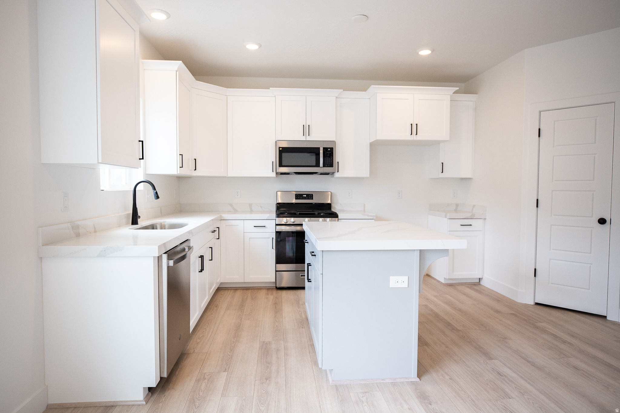 SALEM FIELDS - Residential