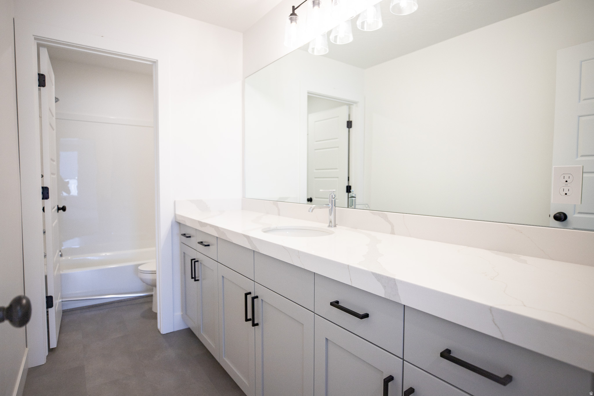 SALEM FIELDS - Residential