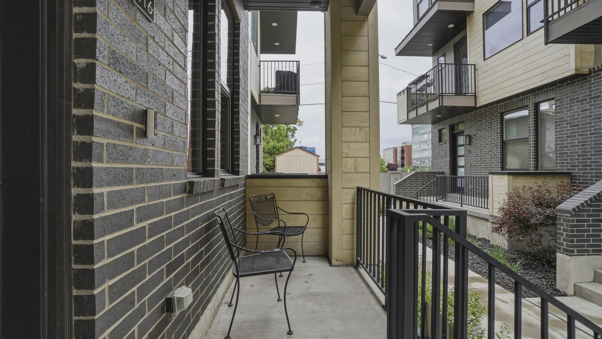 I STREET - Residential