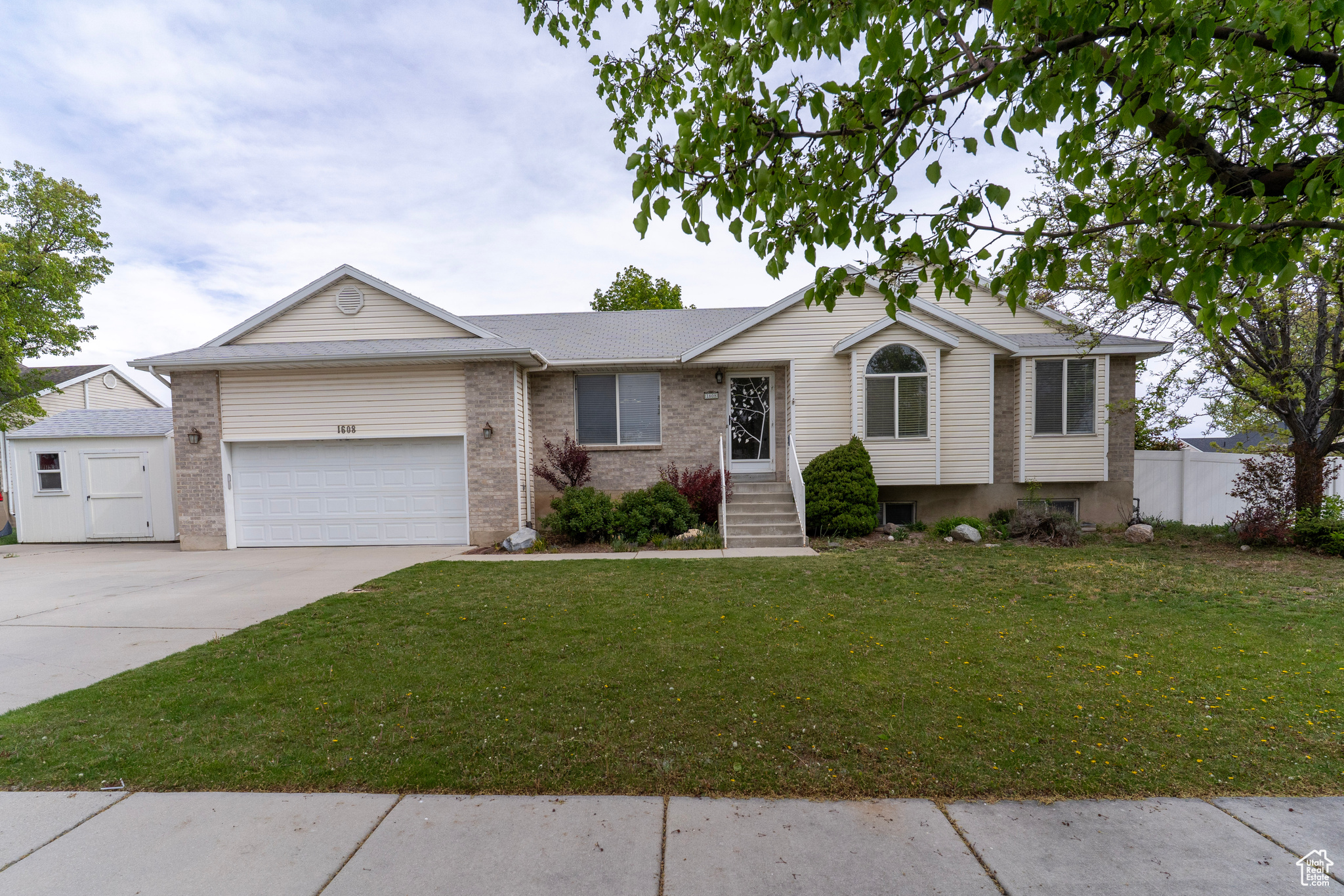1608 W 8470, West Jordan, Utah image 2