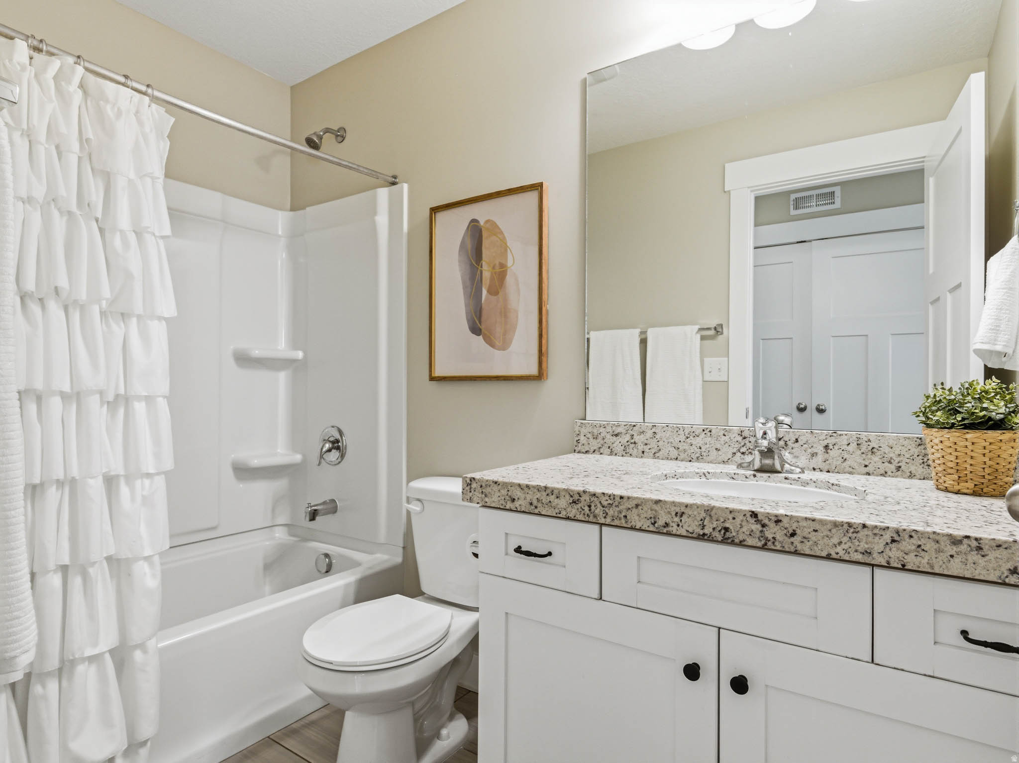 VILLAGE - Residential