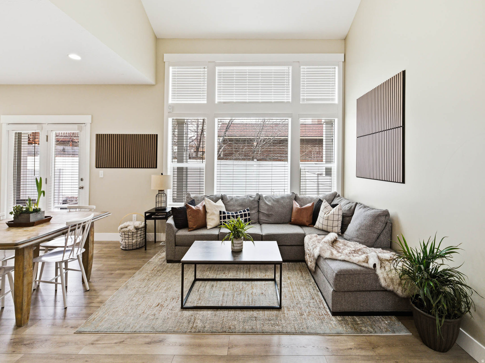 VILLAGE - Residential