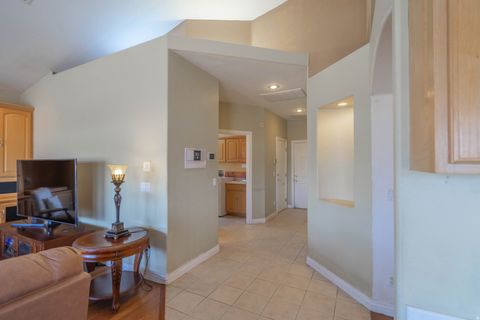 Tiny photo for 1547 E BOULDER SPRINGS DR, Saint George, UT 84790 (MLS # 2173409)