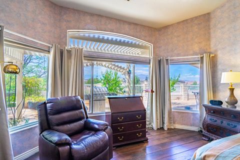 Tiny photo for 1547 E BOULDER SPRINGS DR, Saint George, UT 84790 (MLS # 2173409)