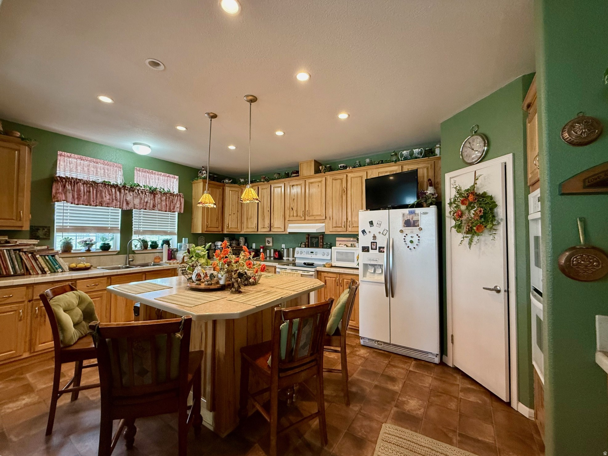 OMEGA SUB 3 - Residential