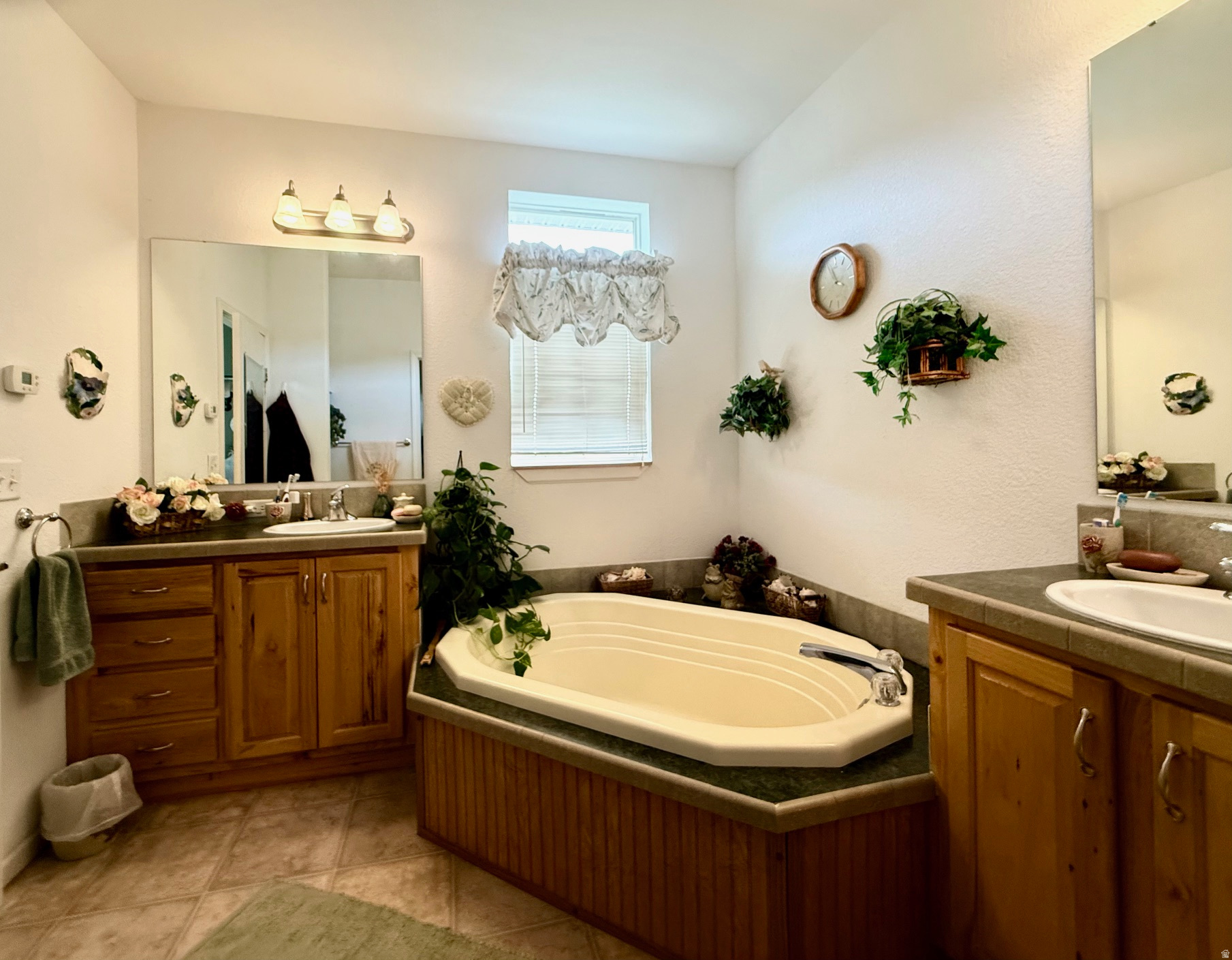 OMEGA SUB 3 - Residential