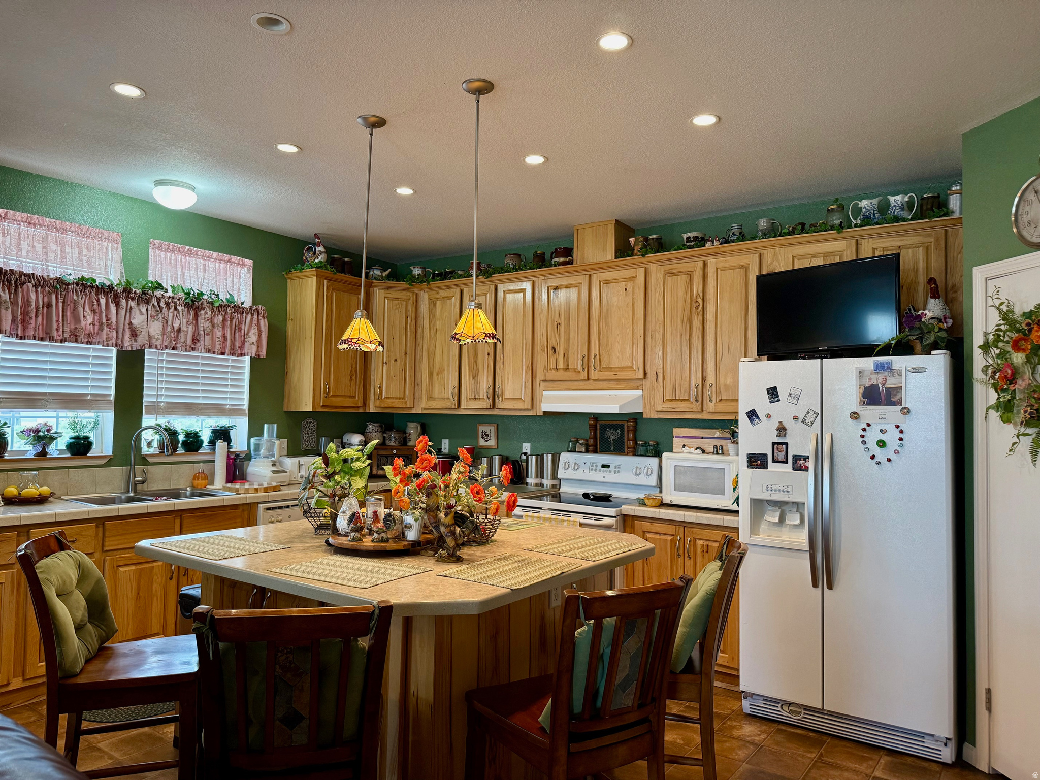 OMEGA SUB 3 - Residential