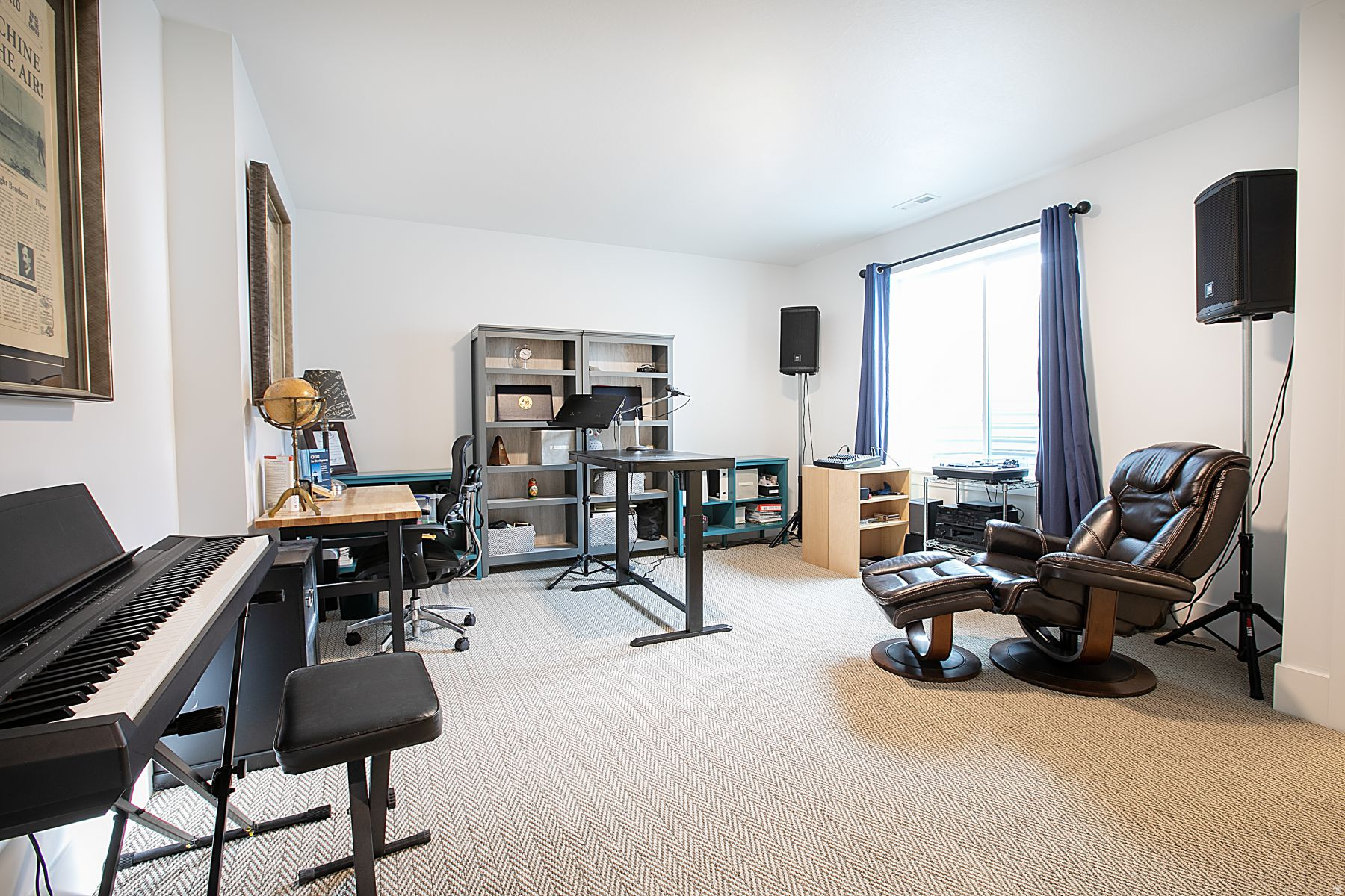 MOUNTAIN VIEW ESTATES - Residential