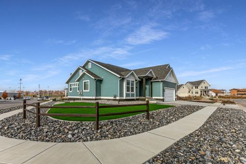 Tiny photo for 110 S HORIZON DR, Farmington, UT 84025 (MLS # 2125733)
