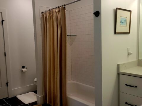 Tiny photo for 110 S HORIZON DR, Farmington, UT 84025 (MLS # 2125733)